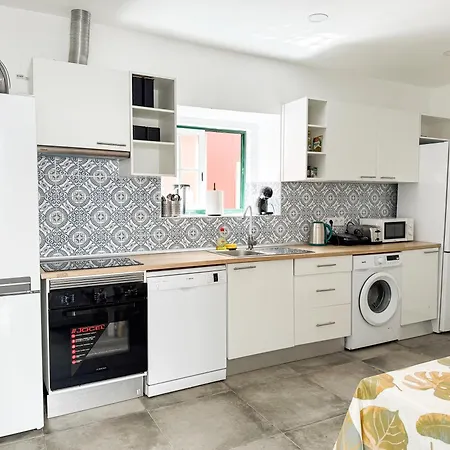 Δωμάτια σε οικογενειακή κατοικία House San Peter *